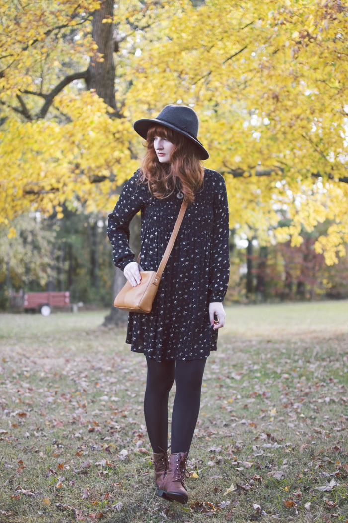 The Flying Clubhouse: November Gold #falloutfit The Flying Clubhouse: November Gold #falloutfit