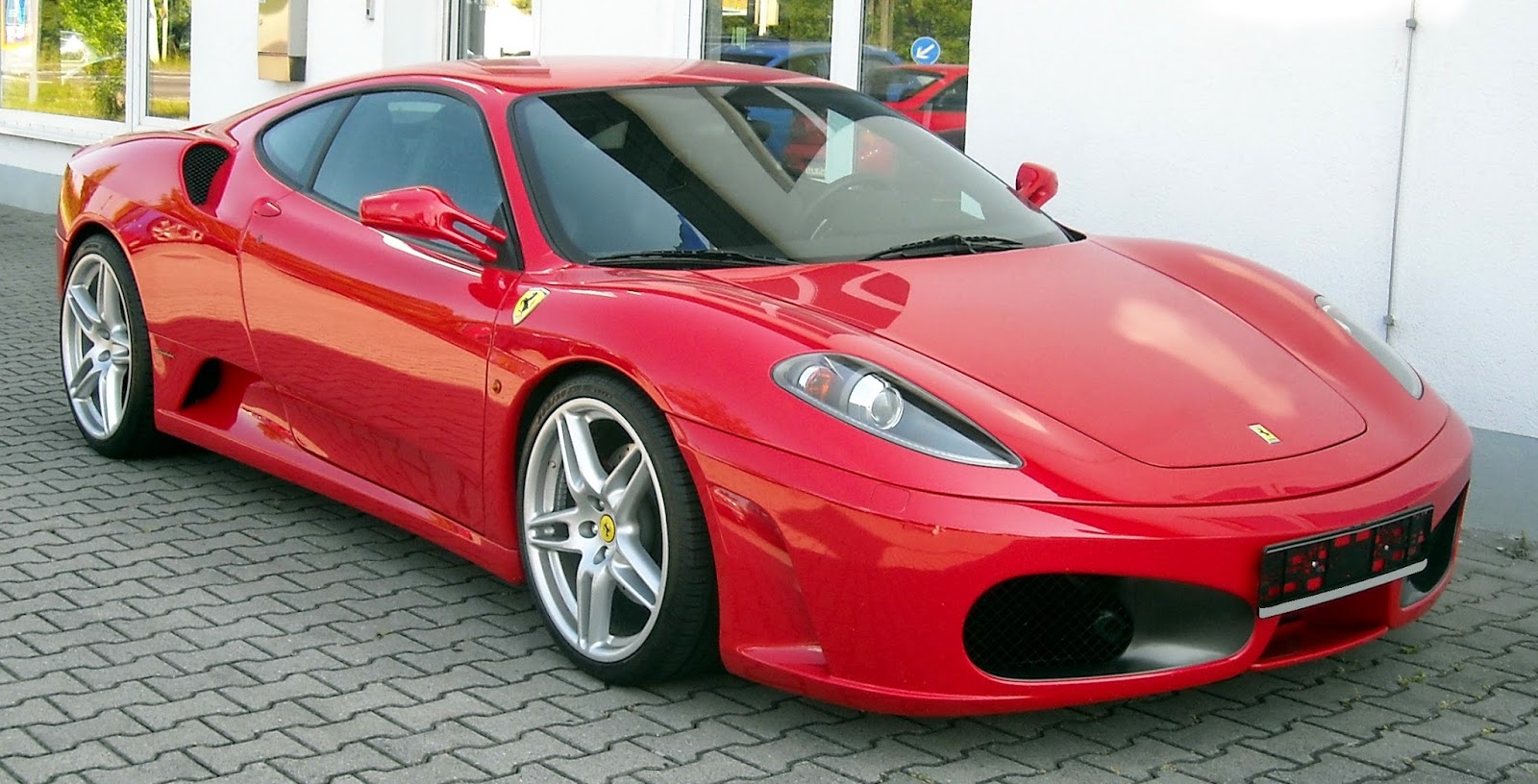 Ferrari F43rooteto