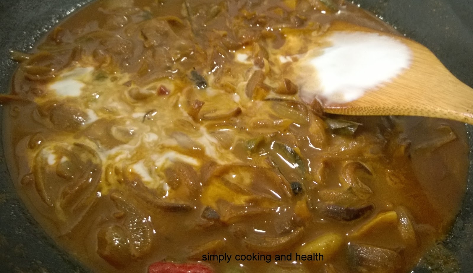 Simply Cooking and Health Healthy fried Onion gravy with coconut milk