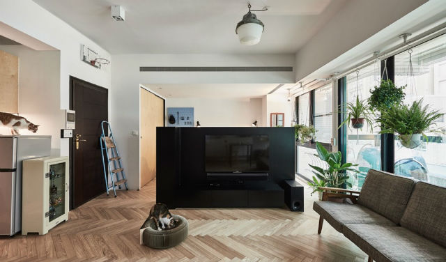 reforma piso pequeño transformado en loft, salón y dormitorio