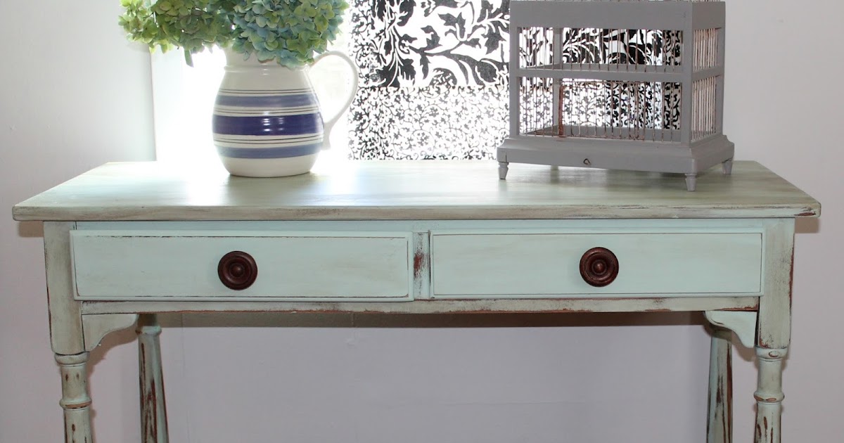 Chalk Painted Desk Refresh