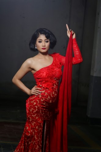 LINA MARLINA SEKSI DANGDUT IN RED DRESS - ZONA ARTIS LAGI