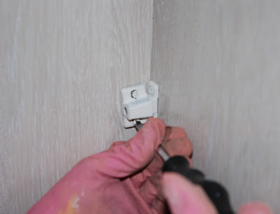 Caballito de cartón: FORRAR ARMARIO EMPOTRADO (Montaje)