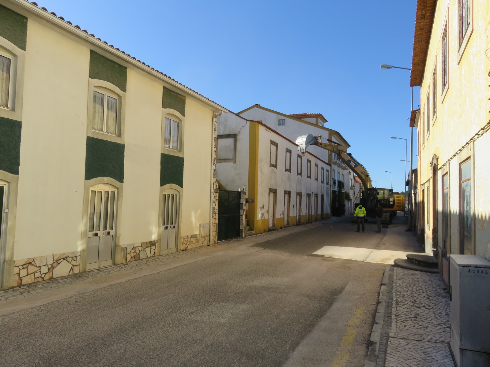 Demolição na Rua Alfredo Keil Região do Zezere
