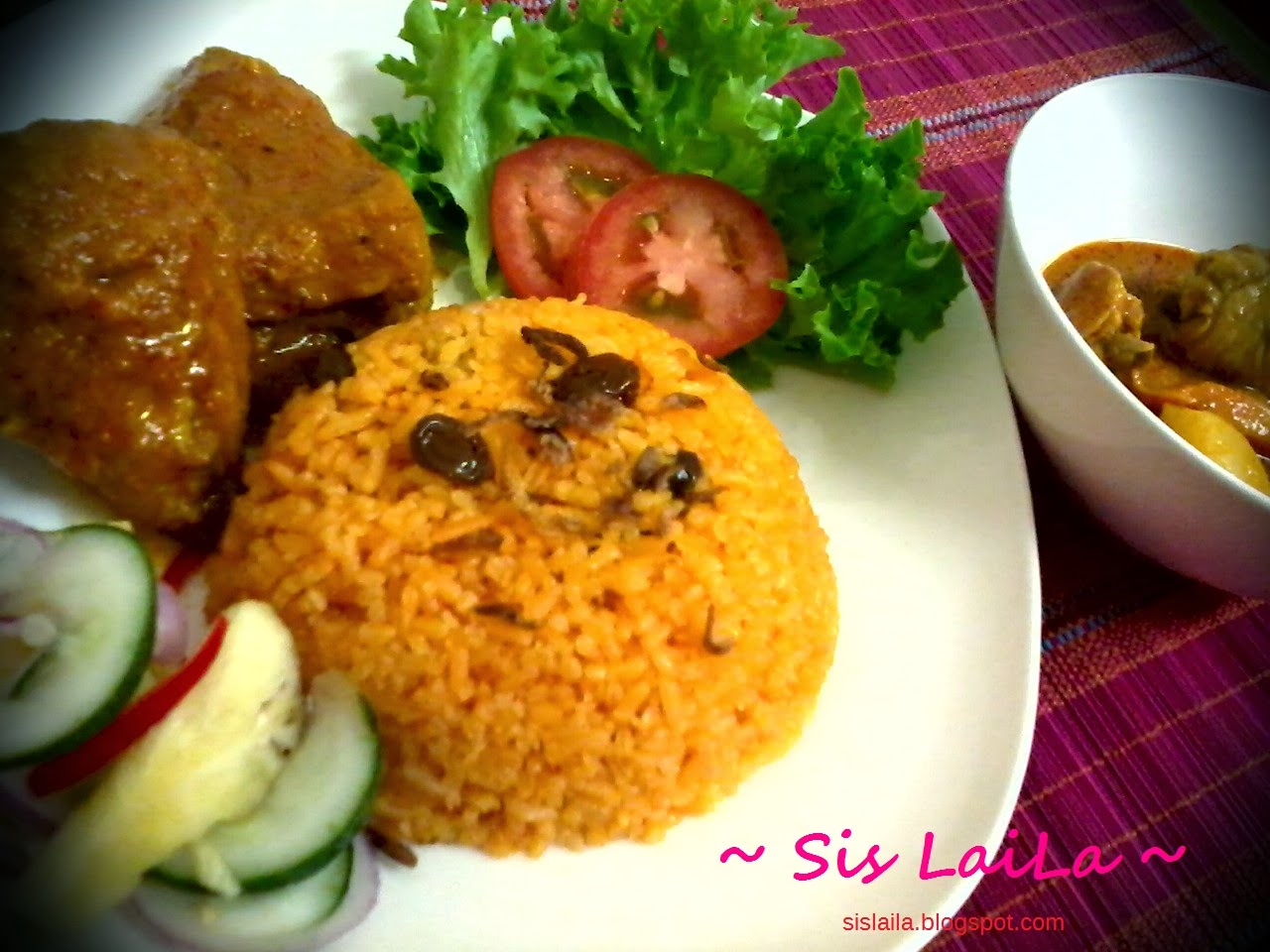 Sis LaiLa: Nasi Tomato + Acar + Dalca + Rendang Ayam