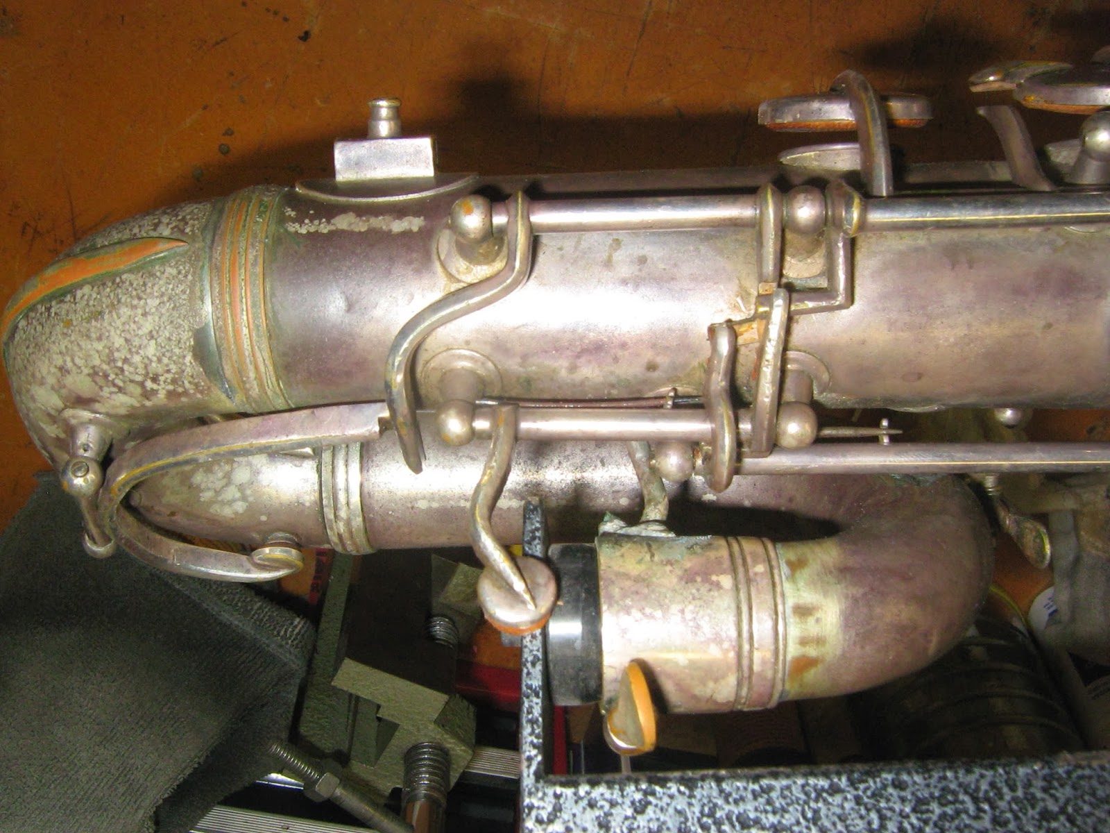 The Bench Keystone Vintage Conn Bari Sax octave mechanism