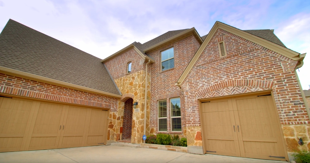 13 Photos vs. 1328 Horse Creek Dr, Frisco, TX Home Interior Design Tour