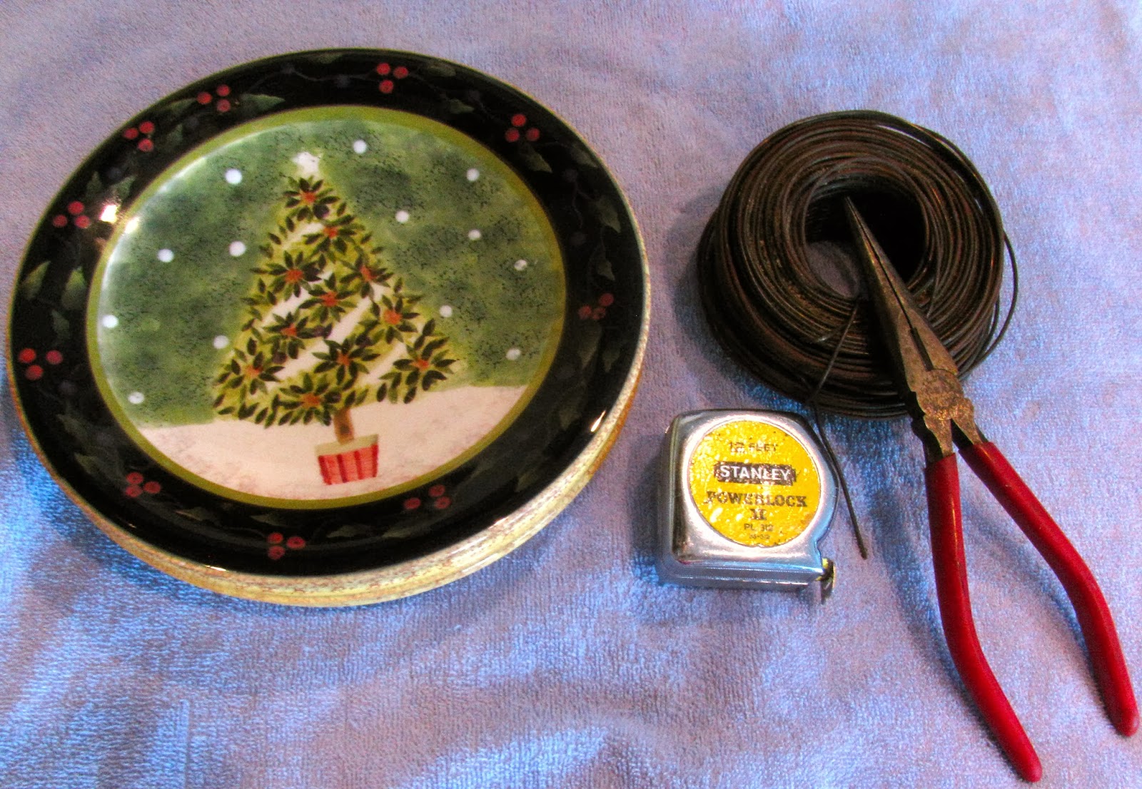 MAY DAYS DIY Wire Plate Hangers