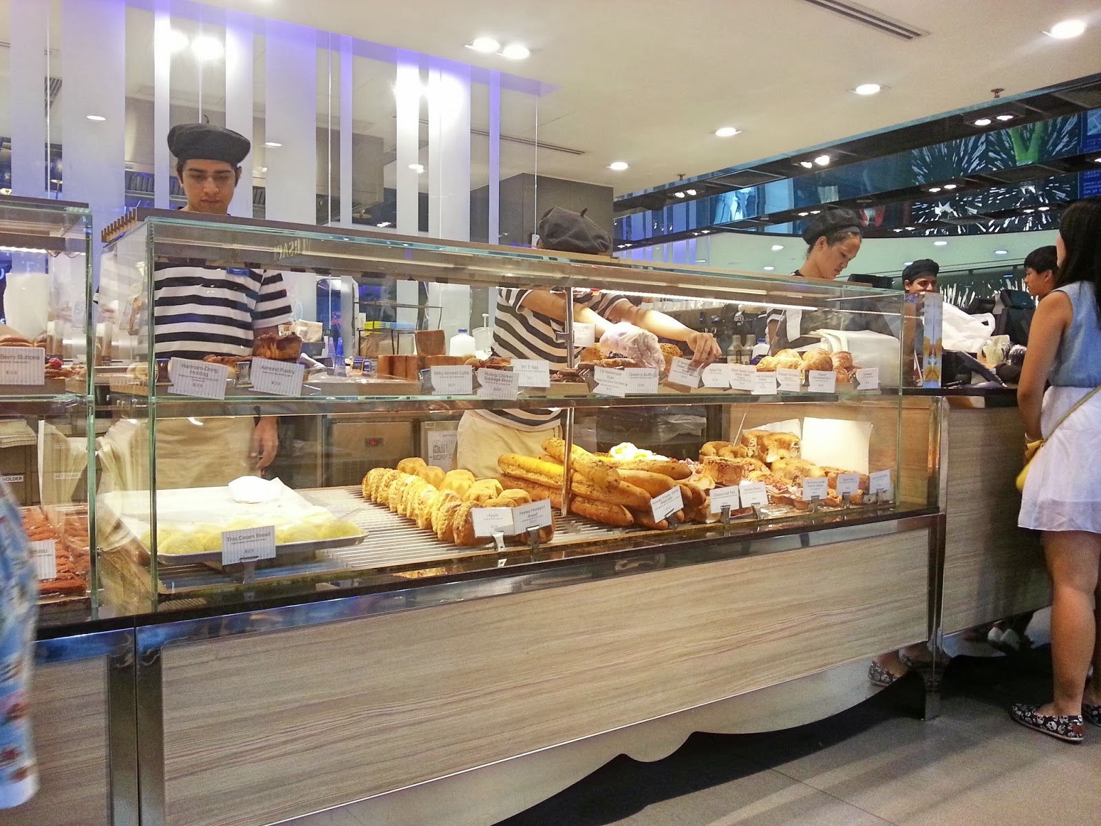 Located at Level 2 in Wisma Atria, Paris Baguette has a huge food