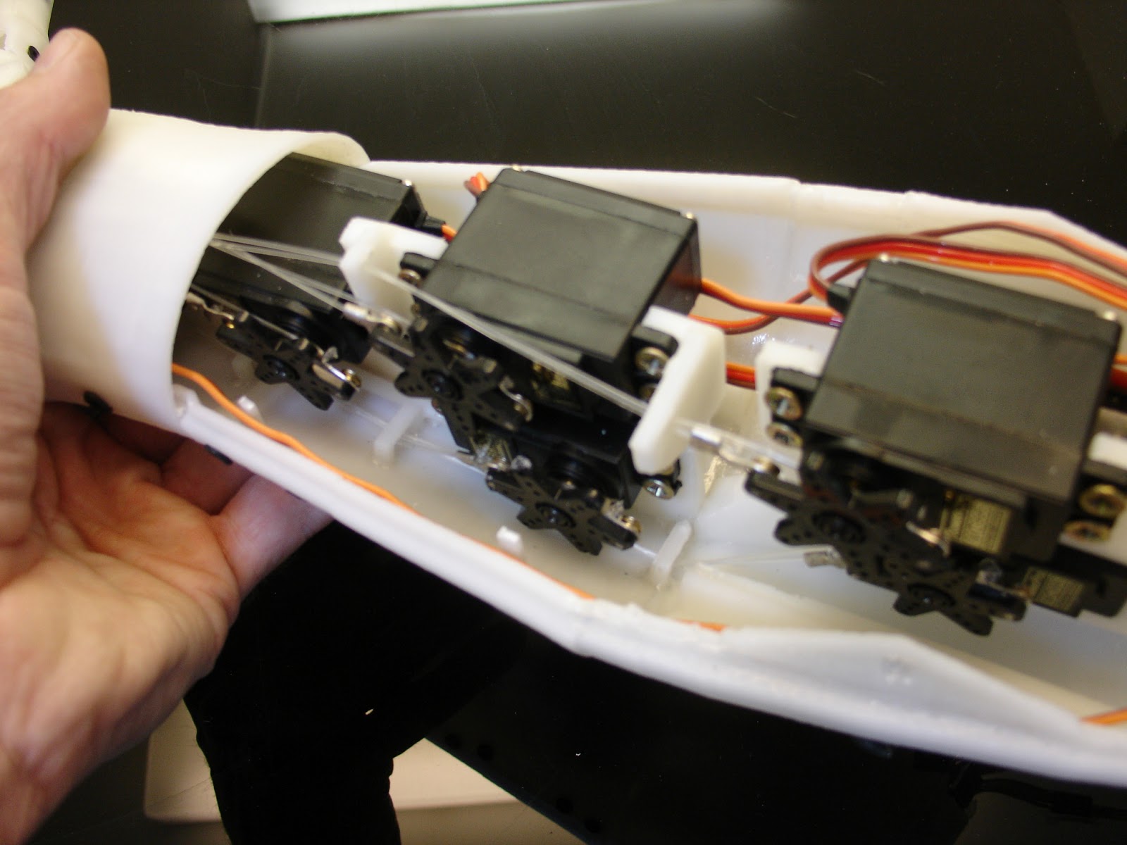 InMoov Simpler Servo Bed