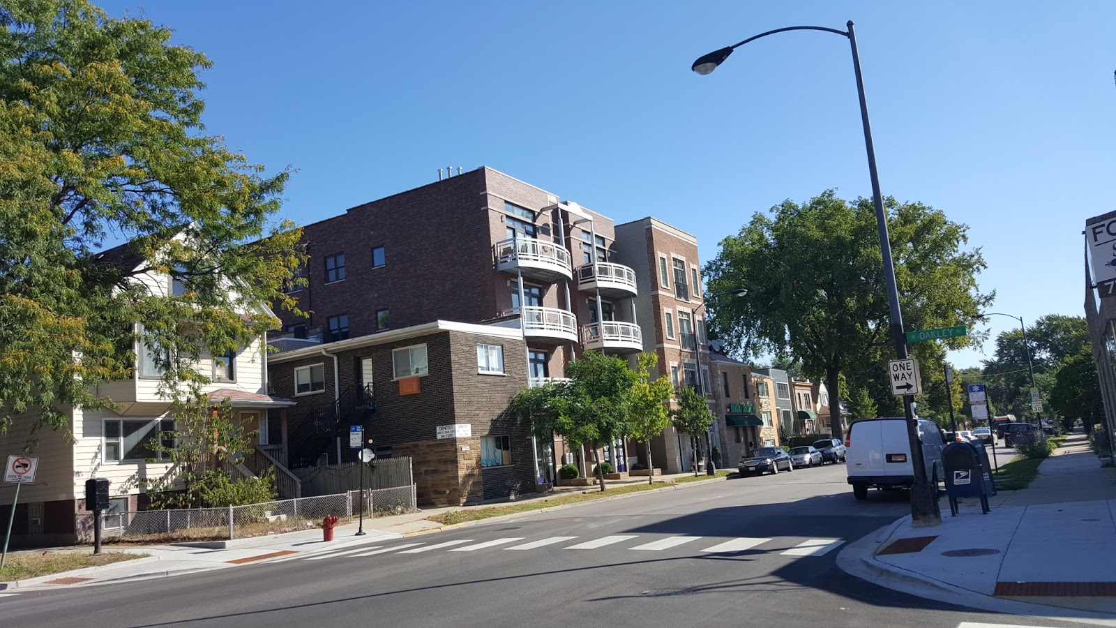 The Chicago Real Estate Local Someone buy this Lincoln Square corner