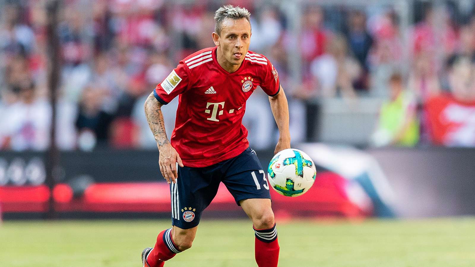 Flamengo Faz Contato Por Rafinha Do Bayern De Munique Noticias Do Fla