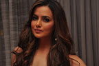 Sana Khan latest sizzling pics-thumbnail-cover