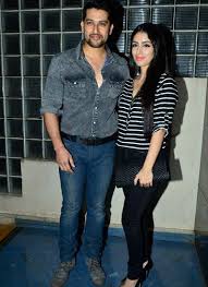 Aftab Shivdasani Family Wife Son Daughter Father Mother Age Height Biography Profile Wedding Photos
