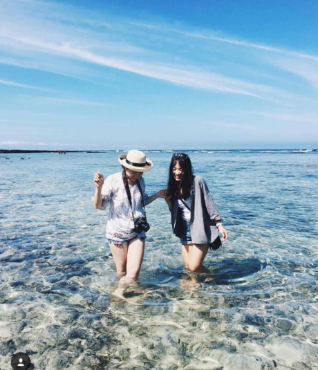 Di du lich voi hoi ban gai ma thich the nay, thi can gi nguoi yeu nua? - Anh 35