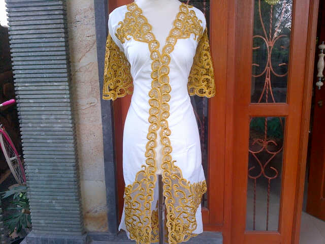 kebaya sutra