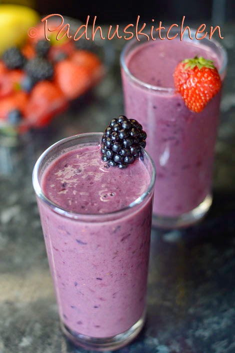 Mixed Berry Banana Smoothie Recipe-Healthy Breakfast Smoothie-Berry ...