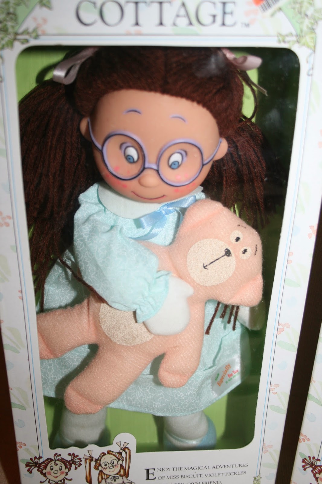 OF THE DOLLS DollADay 320Ivy Cottage Violet Pickles and Ruby