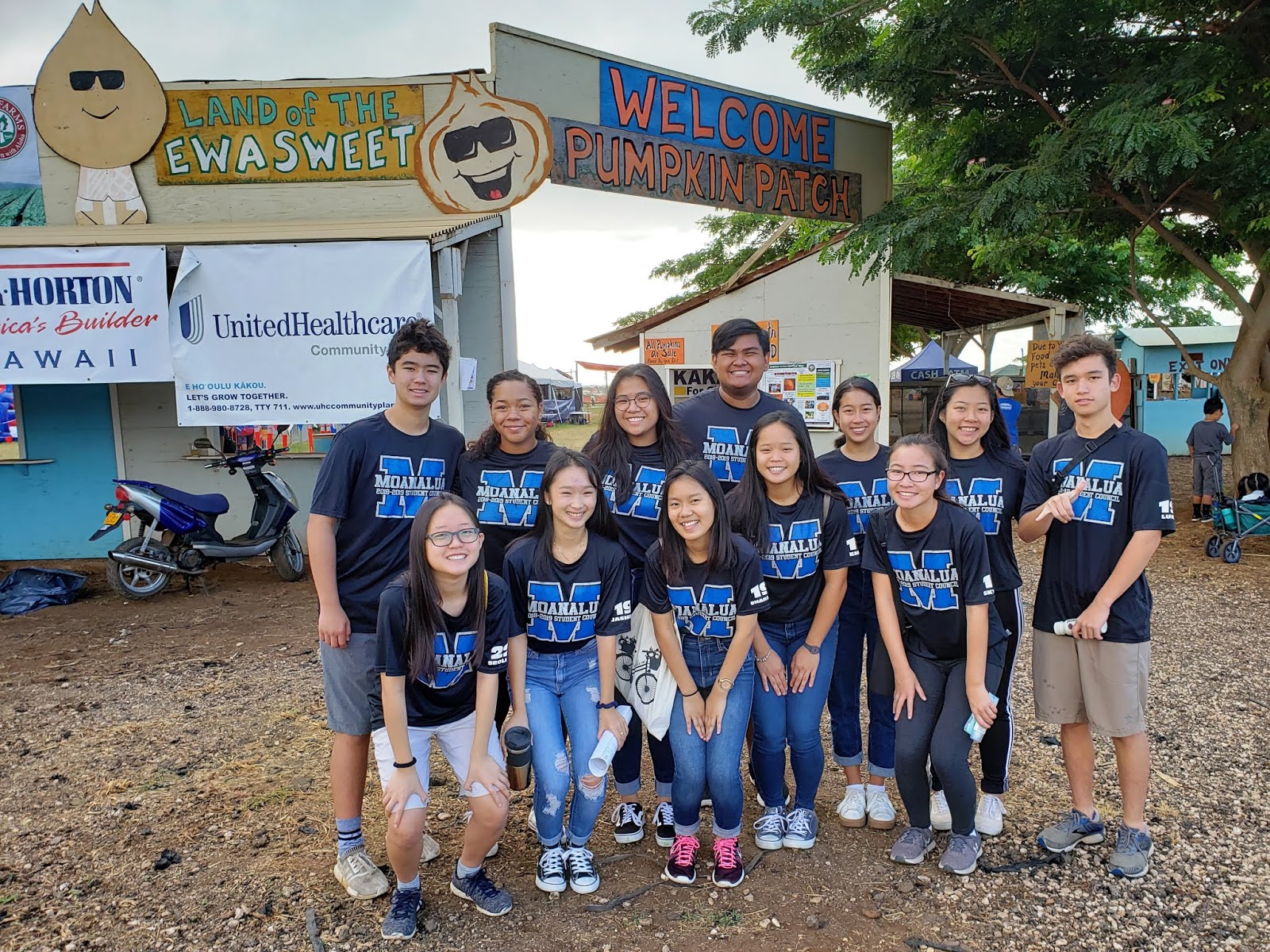 Moanalua High School Student Association 10/27 GREAT PUMPKINS!