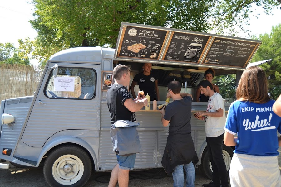 "Piknic Élektronic Barcelona"