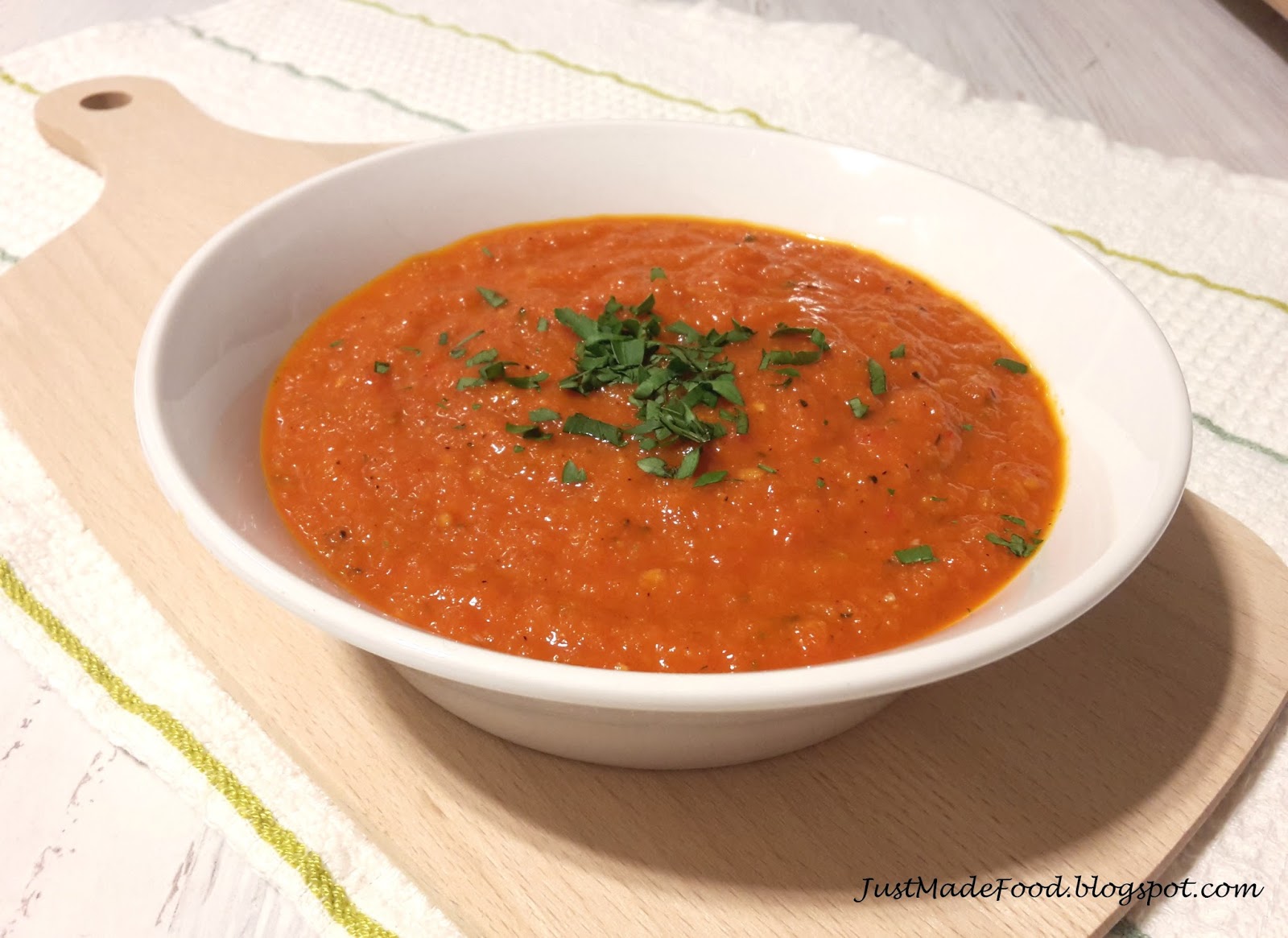 justmadefood-sos-paprykowo-pomidorowy