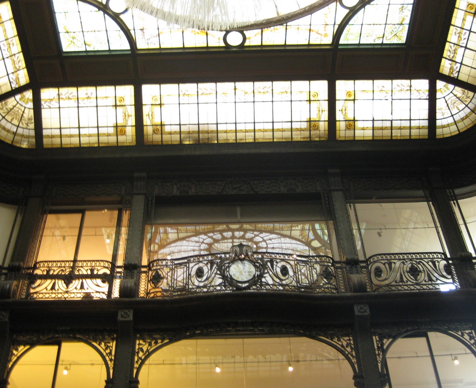 Arthur est un perroquet 35 Tage Paris ESMOD die Erste