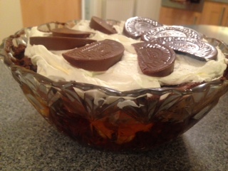 Chocolate Orange Trifle inspired by A Christmas Story by Caroline Makes - A Christmas Story #FoodnFlix roundup via allroadsleadtothe.kitchen