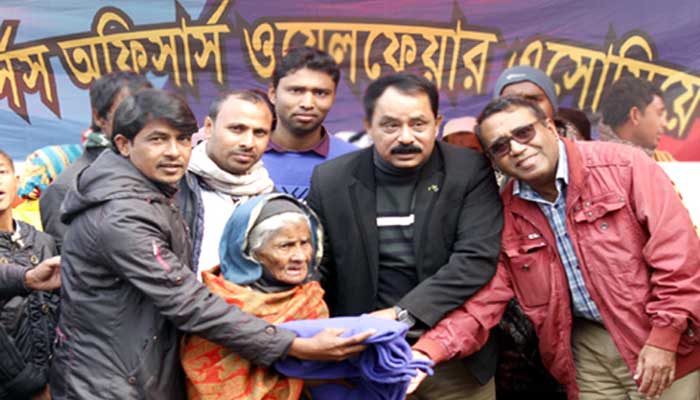 Distribution of blankets between the ravats in Kurigram কুড়িগ্রামে রাওয়া’র শীতার্তদের মাঝে কম্বল বিতরণ