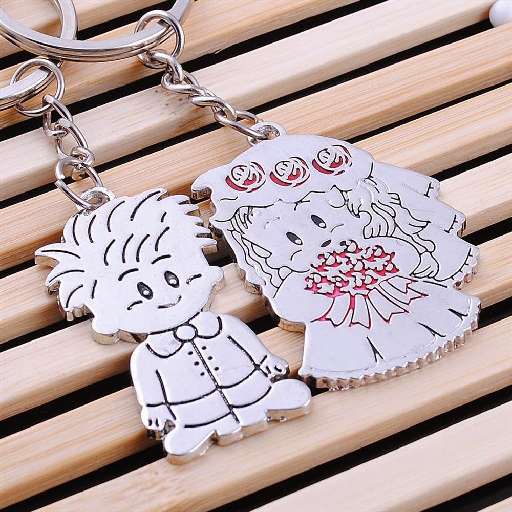 Couple Wedding Souvenir weddingdiariesofalongdistancebride