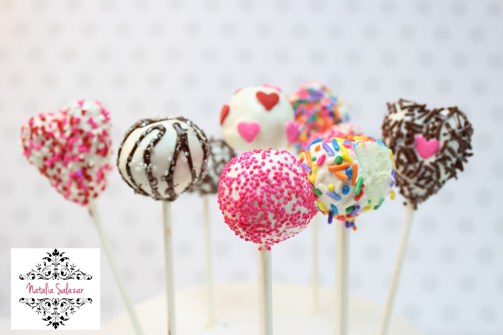 Cómo hacer CAKE POPS súper fácil!