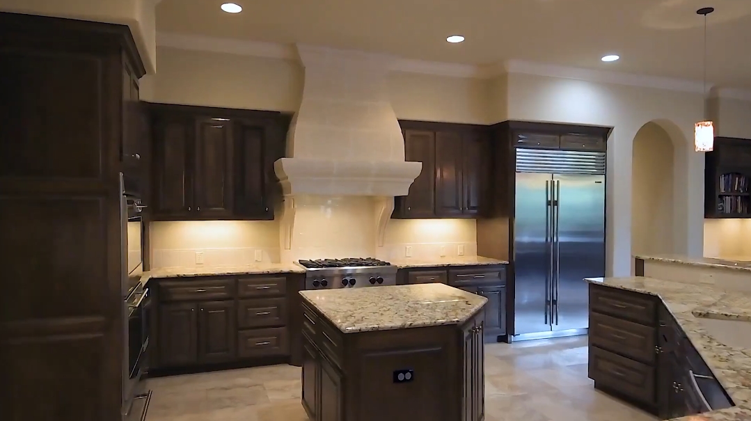 21 Photos vs. 234 Winding Ln, San Antonio, TX Interior Design Luxury Home Tour
