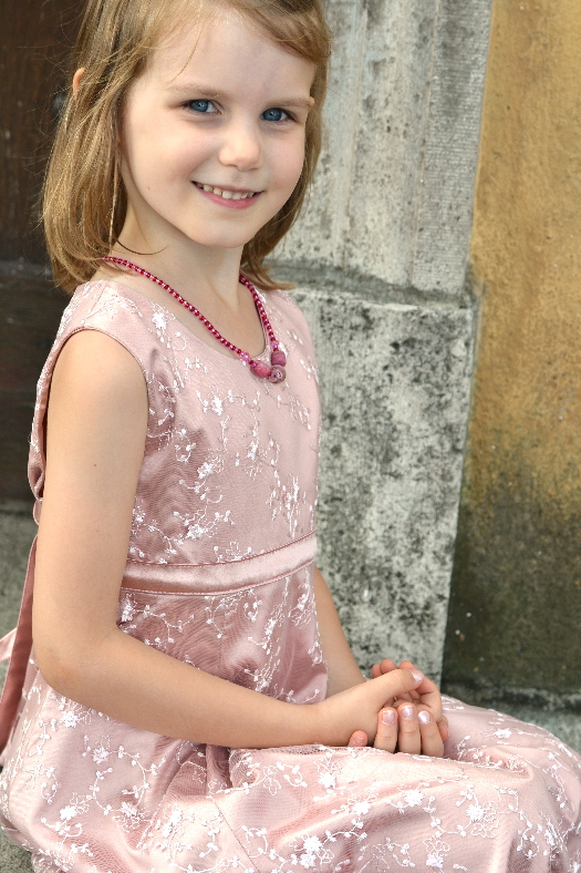 Was Ziehe Ich Zum Ball An 5 Outfit Ideen Fur Eine Festliche Ball