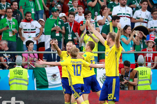 México pasa a octavos, pese a caer ante Suecia (0-3)