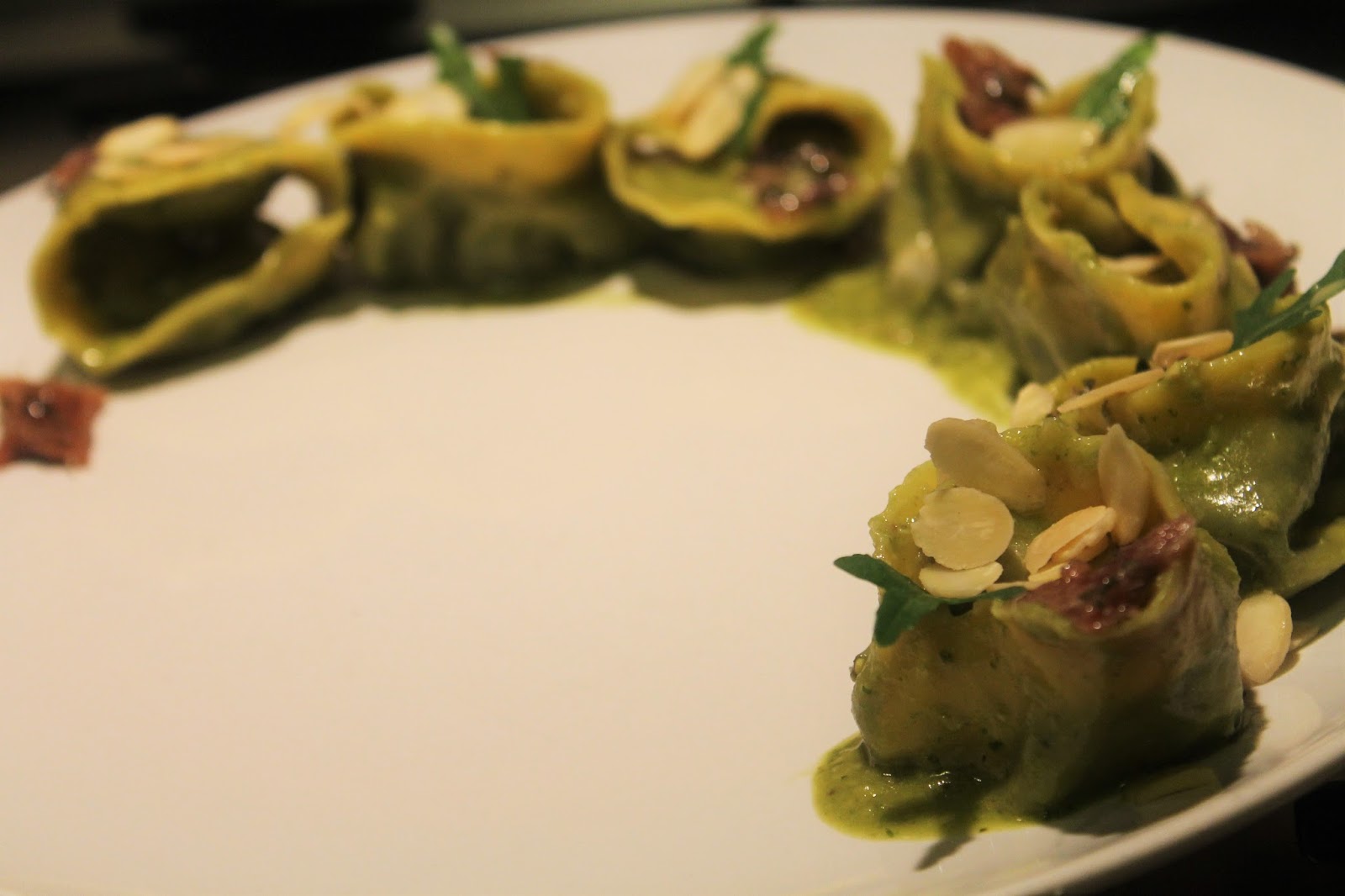 Cucina Milk Tortelloni ripieni di Patate e Basilico con Pesto Genovese