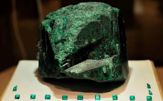 The Largest Emerald Crystal in the World 