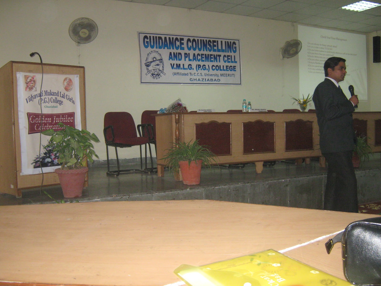 Hello Psychologist Child Development Center Lucknow9415370790 Dr. Rajesh