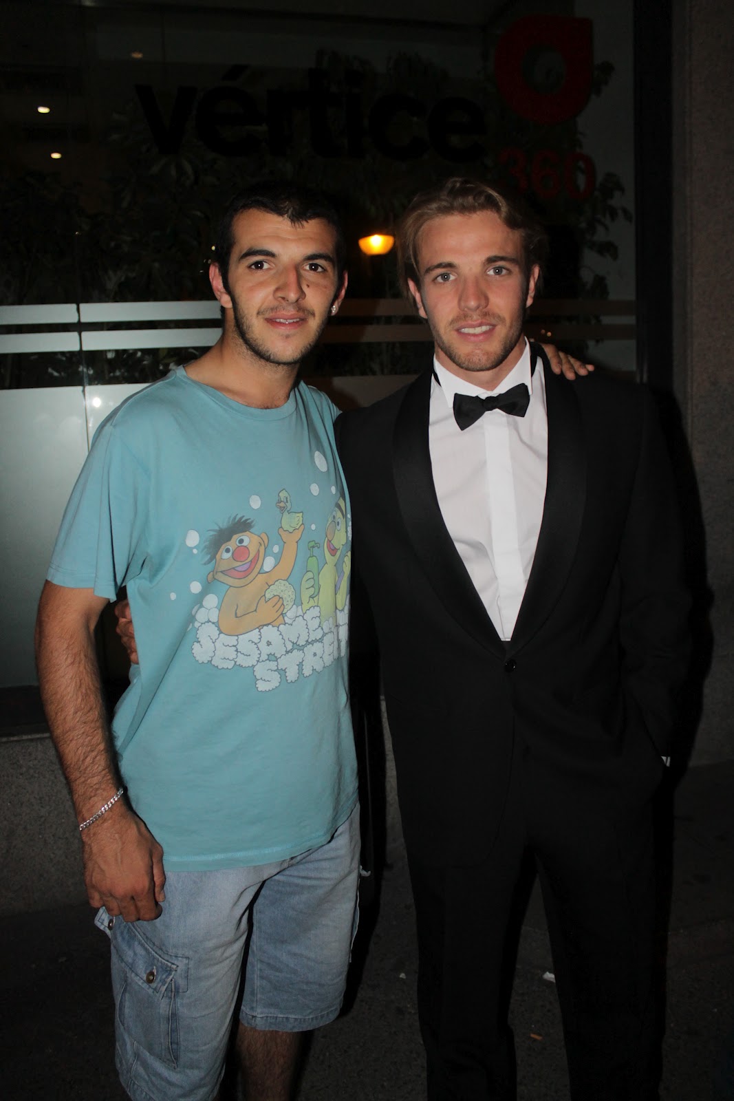 Daniel - Fotos Con Famosos : 06/28/12