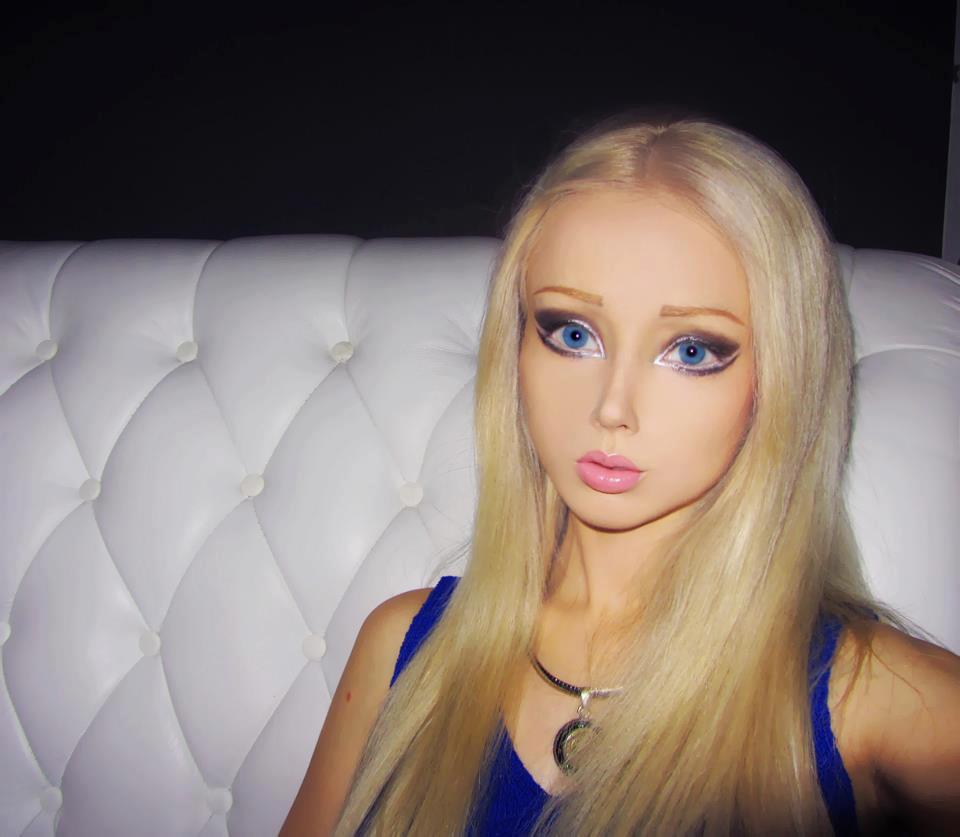 13 Gadis Yang Berdandan Mirip Dengan Boneka Barbie Selamat Datang