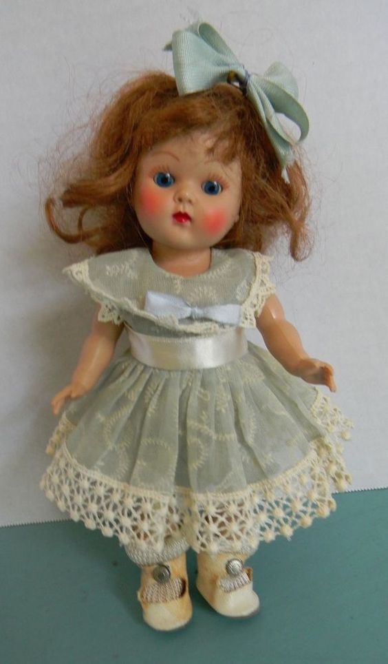 Southern Estate Sales Vogue Ginny Dolls