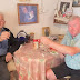 [Eλλάδα]Ο 103χρονος Κρητικός, που πίνει τη ρακή του, τρώει σαρδέλες, παίζει κολτσίνα και παραπονιέται γιατί δεν βρίσκει συνομηλίκους του