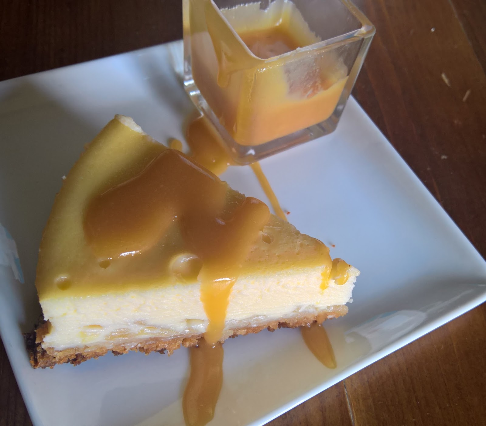 Cheesecake chèvre frais, pomme et caramel