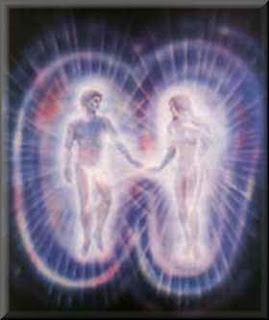 bien effectivement une autre partie, une âme soeur.. qui serait en fait une partie de nous même lors de notre réincarnation...J'aurais aimé savoir ce que vous en pensiez, est elle vraimet une partie de nous même qui se divise lors de la réincarnation?