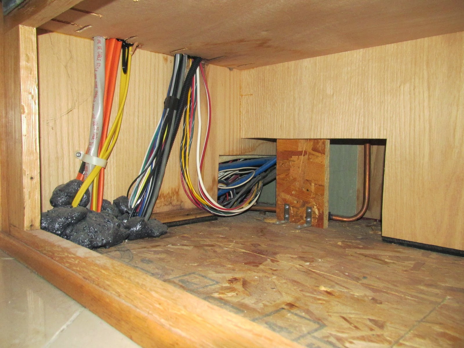 Wire On Top Of Samsung Refrigerator