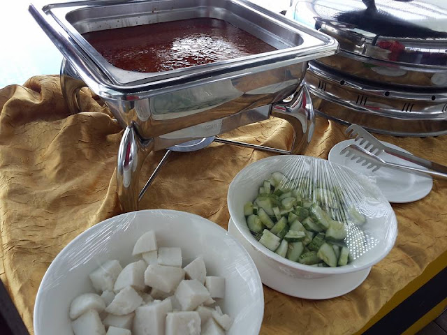 MAKAN-MAKAN SUNDAY BRUNCH BUFFET DI SWIMMING POOL HOTEL THE STRAITS HOTEL & SUITES MELAKA MAKAN-MAKAN SUNDAY BRUNCH BUFFET DI SWIMMING POOL HOTEL THE STRAITS HOTEL & SUITES MELAKA