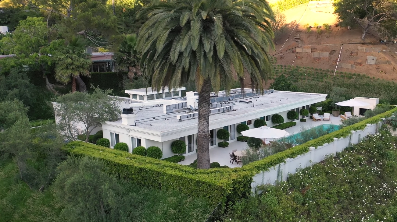 21 Photos vs. 1680 Rising Glen Rd, Los Angeles vs. Luxury Home Interior Design Tour