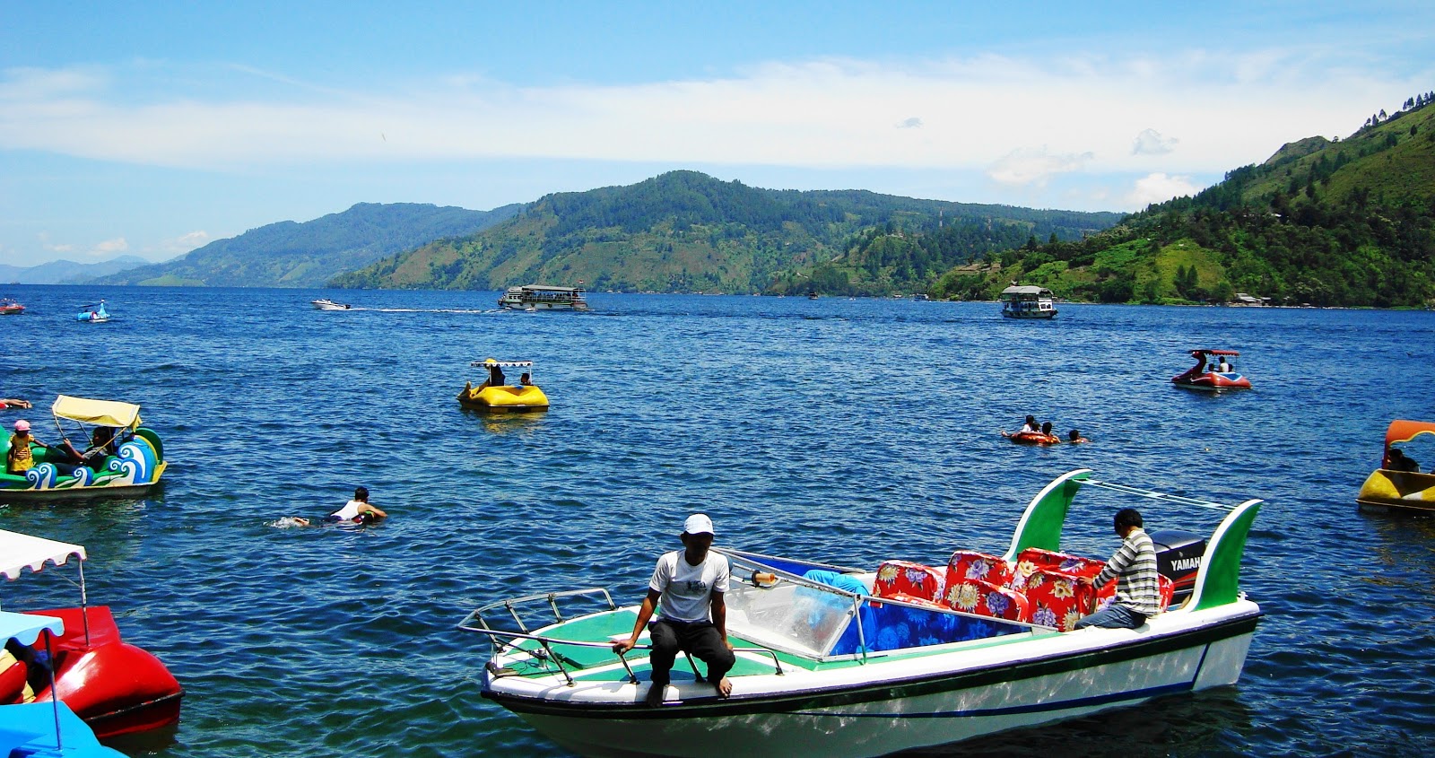 Indonesia in Focus The tourists are drawn to enliven Lake Toba