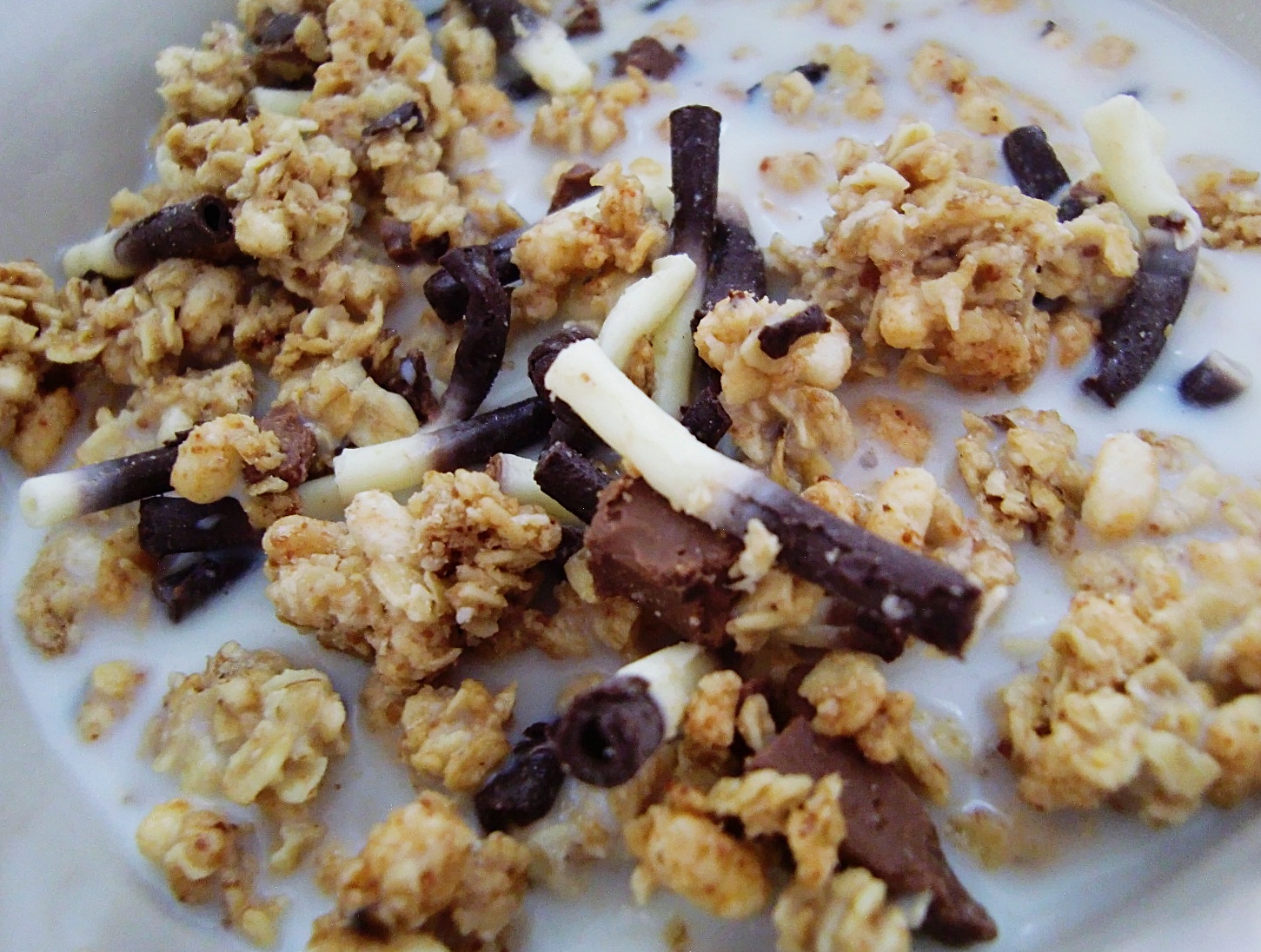 Marks & Spencer's Triple Chocolate Crunch TwKeats