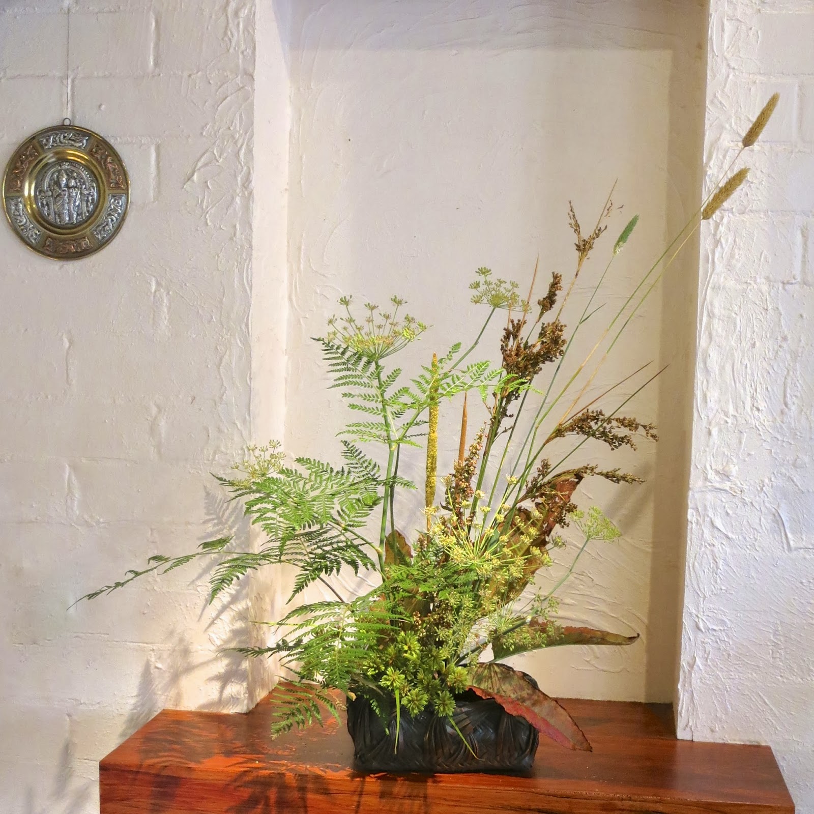 ROADSIDE IKEBANA A BASKET OF SUMMER GRASSES