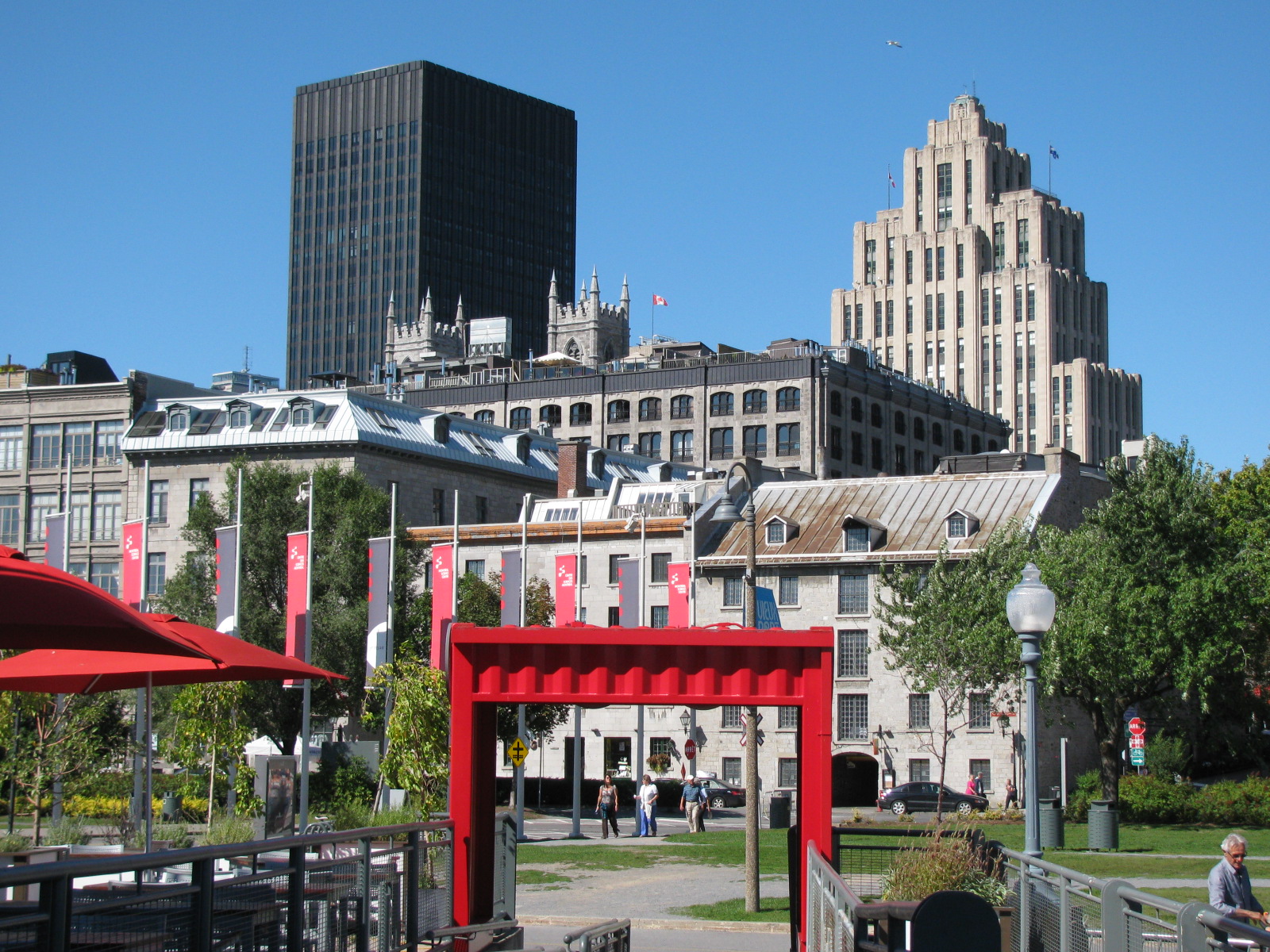 Mamy Framboise à MONTREAL BALLADE SUR LE ST LAURENT