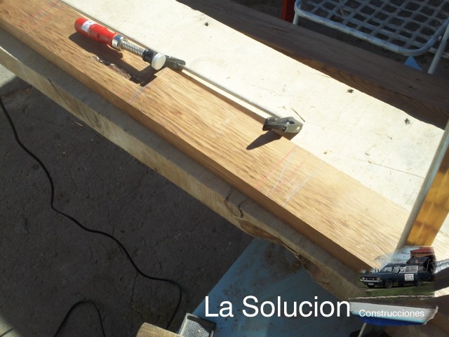 Encastre de ranura recta para escalera alpina